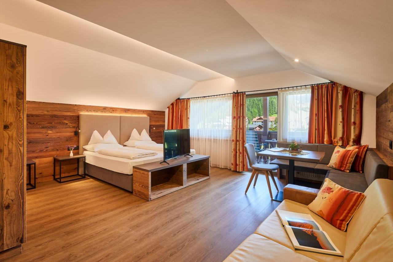Mountain B&B - La Scalira Corvara In Badia Ngoại thất bức ảnh