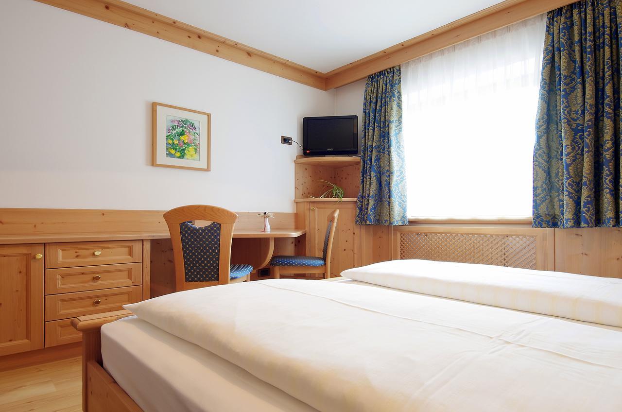 Mountain B&B - La Scalira Corvara In Badia Ngoại thất bức ảnh