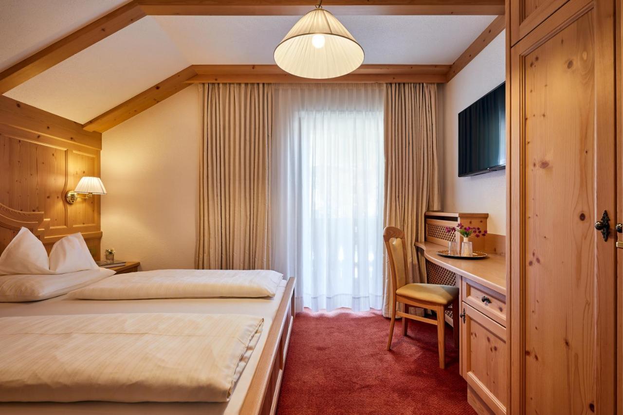 Mountain B&B - La Scalira Corvara In Badia Ngoại thất bức ảnh