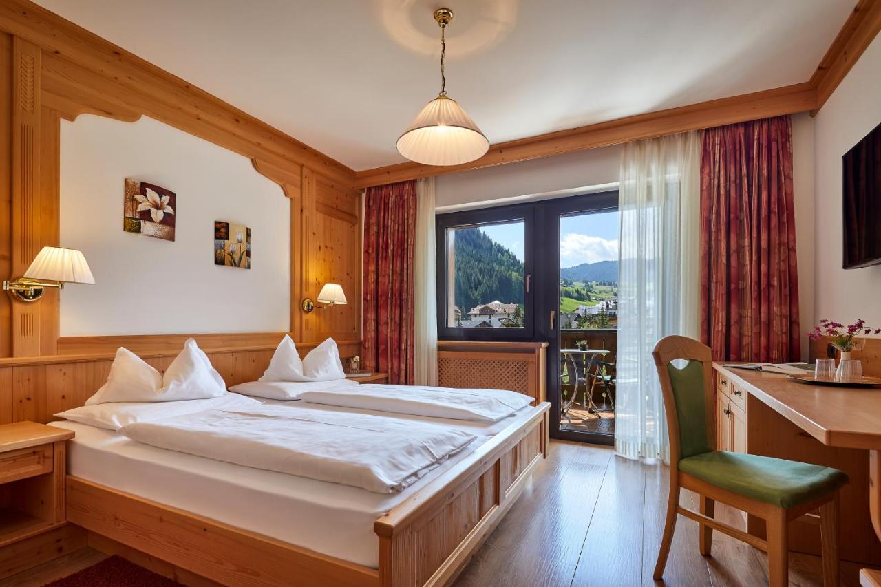 Mountain B&B - La Scalira Corvara In Badia Ngoại thất bức ảnh