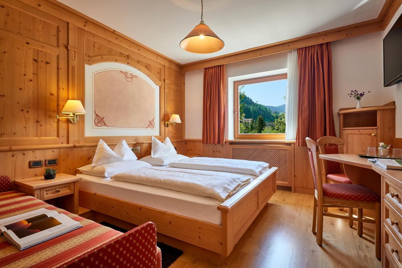Mountain B&B - La Scalira Corvara In Badia Ngoại thất bức ảnh